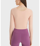 Trendy Halter-Neck Long-Sleeve Yoga Top – Sculpting, Ultra-Soft, and Fashion-Forward