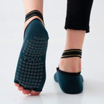 Half Finger Non-slip Yoga Socks(3 colors,random colors)